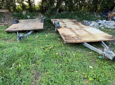 Trailer axle or trailer base