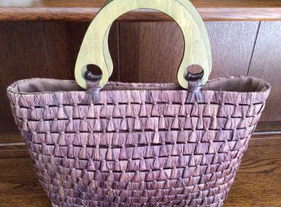 Brown Straw Handbag with wooden handles