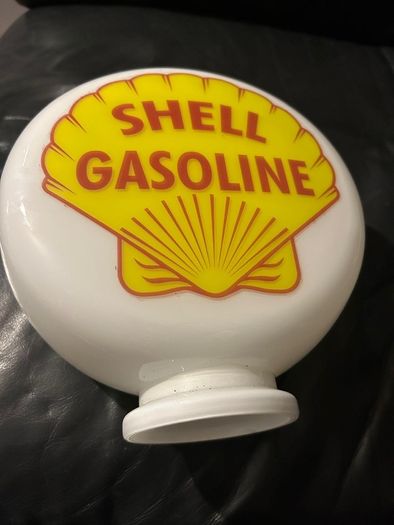 Shell gasoline pump globe