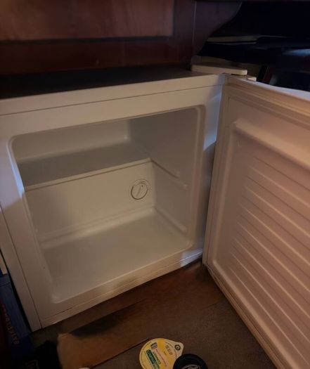 Mini fridge