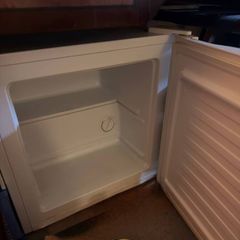 Mini fridge