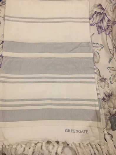 NEW Classic white & grey throw by Greengate