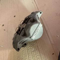 r33 skyline drivers rear caliper