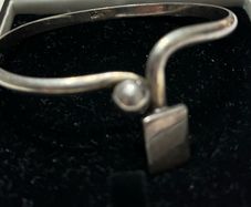 sterling silver bangle