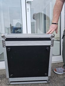 3 flight cases