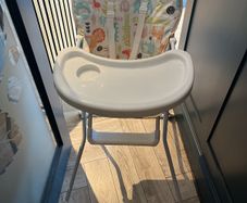 High chair great condition