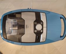 Miele bagless vacuum cleaner