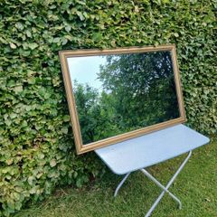 Mirror.