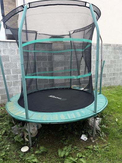 Trampoline