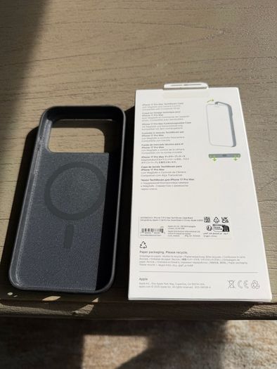 Apple 17 Pro Max Tech woven Case