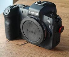 Canon EOS R Mirrorless Body + EF-RF Adapter