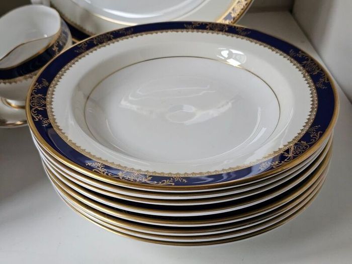 Royal Crafton Bone China "Viceroy" Dinnerware