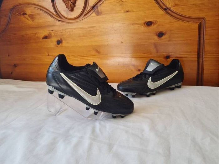 2010 nike premier II fg boots Size 6 eu 40 black leather in excellent condition