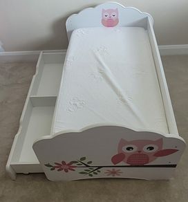 Toddler owl bed