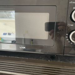 LOGIK LMB24 Compact Solo Microwave - Black