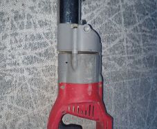 Milwaukee 28 V   Angle Drill