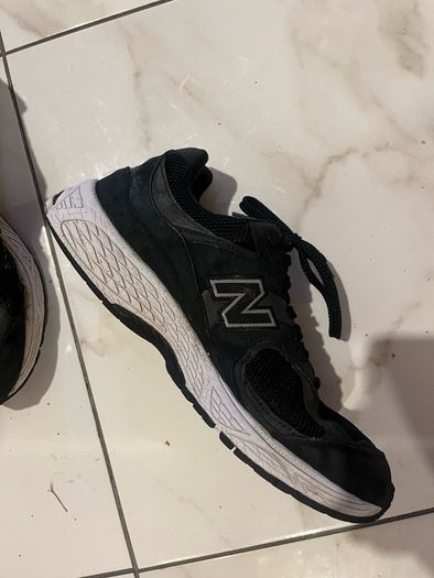New balance 2002r