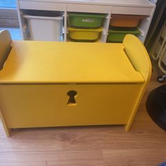 toys storage