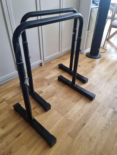 Adjustable and Compact Dip Bars