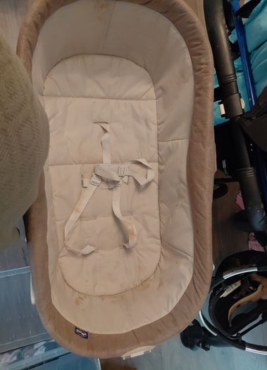 Chicco Hug 4 in 1