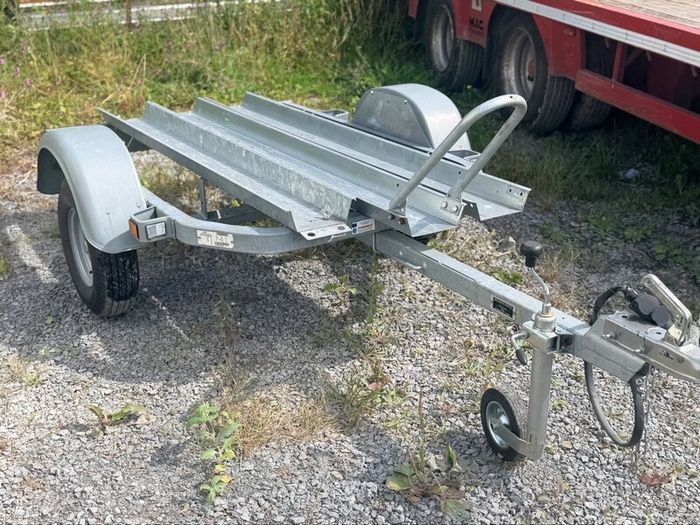 Motorbike trailer