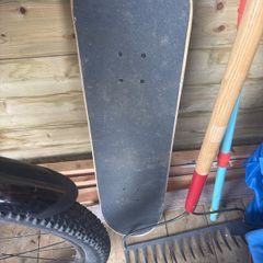 Skateboard