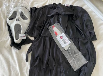 Kids Halloween costume 7-9yrs