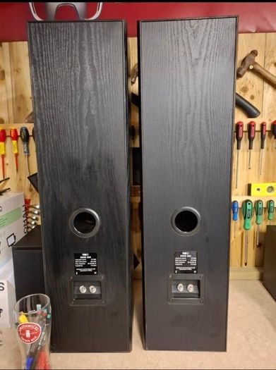 Tibo Edge 200 Floor Speakers (2)  3 Way Speakees.