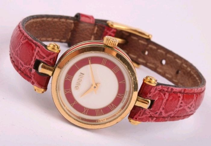 Gucci Sherry Line 2000L Quartz Womes Watch 22mm Gold Plated