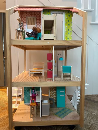 Dolls house & furniture