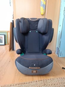 childs car seat