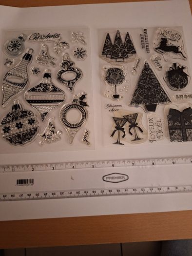 2 x sets of clear Christmas stamps for cardmaking fun!