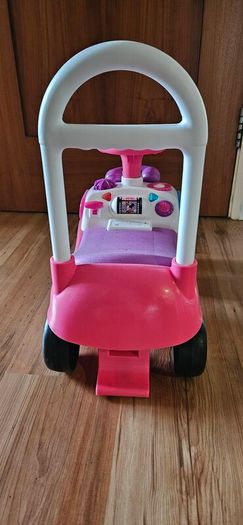 Minnie mouse ride on car