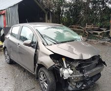 Breaking Toyota Yaris 2017 petrol