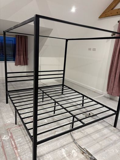 Super king 4 post bed