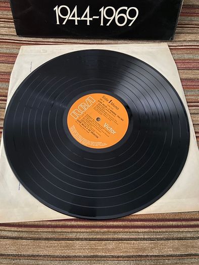 Glenn Miller A Memorial 1944 - 1969 [Double Vinyl]