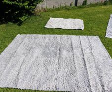 2 Rugs