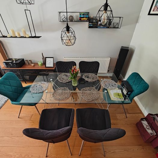 Dinning table