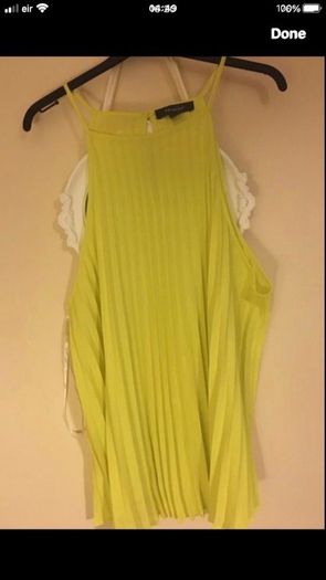 Ladies top size 20