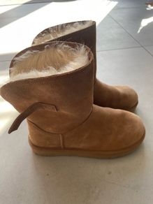 UGG Remora Buckle boot in chestnut suede with a wool lining size UK 3 brand New
