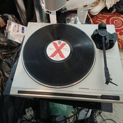 Pioneer Turntable