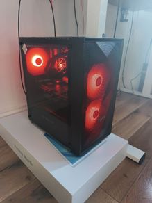 Gaming PC R7 9700x RX 9060xt 16gb