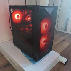 Gaming PC R7 9700x RX 9060xt 16gb