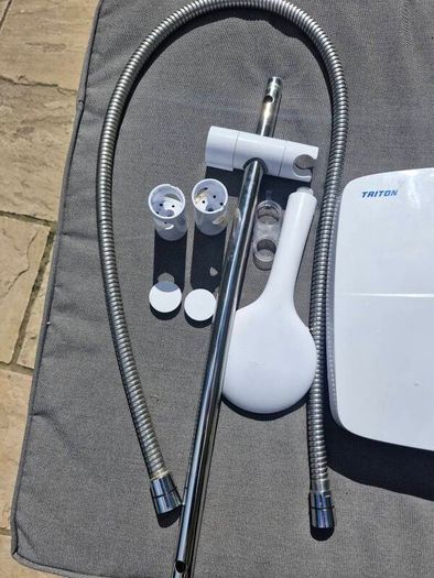 Triton T90sr electric shower