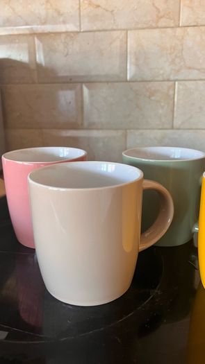 mugs