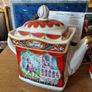 SADLER "Romeo and Juliet" Teapot and a Beaker Mug Image 5