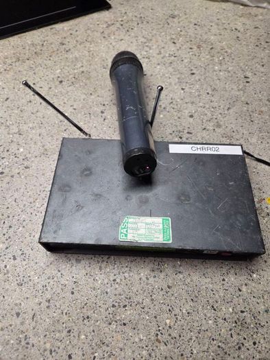 Sennheiser EW100 wireless microphone and receiver  838-870MHz