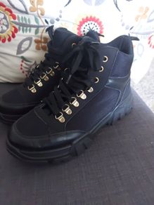 New River Island Trekking Boots size 4 rrp 65 euro