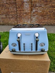 Delonghi Toaster