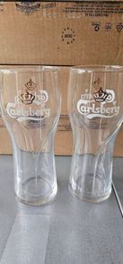 Carlsberg new style pint glass